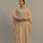 Luxury Beige Lace Mukhawar